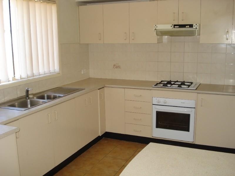 West Hoxton NSW 2171