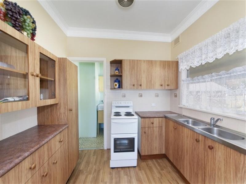 3 Vincent Crescent, Canley Vale NSW 2166