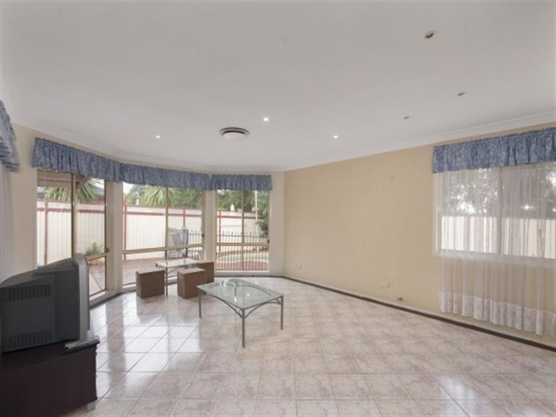 39 Gabriella Avenue, Cecil Hills NSW 2171