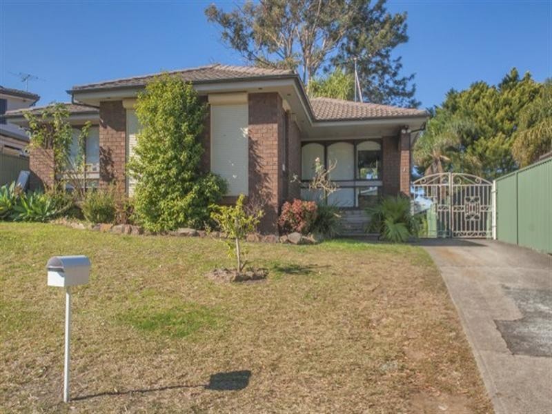 14 Lakewood Crescent, Casula NSW 2170