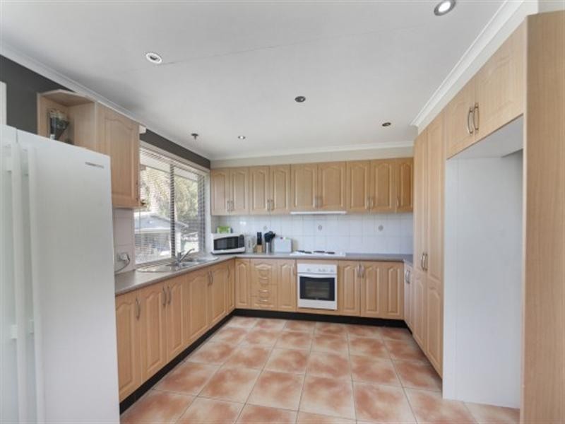 14 Lakewood Crescent, Casula NSW 2170