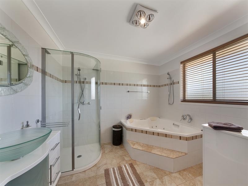 7A Doomben Close, Casula NSW 2170