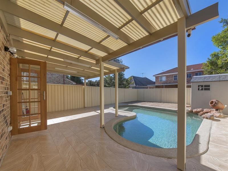 7A Doomben Close, Casula NSW 2170