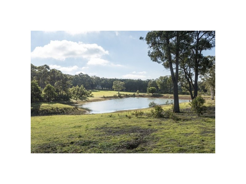 127 Kettles Lane, Tallong NSW 2579