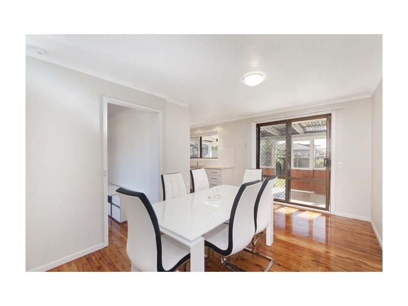 25 Holly Avenue, Chipping Norton NSW 2170