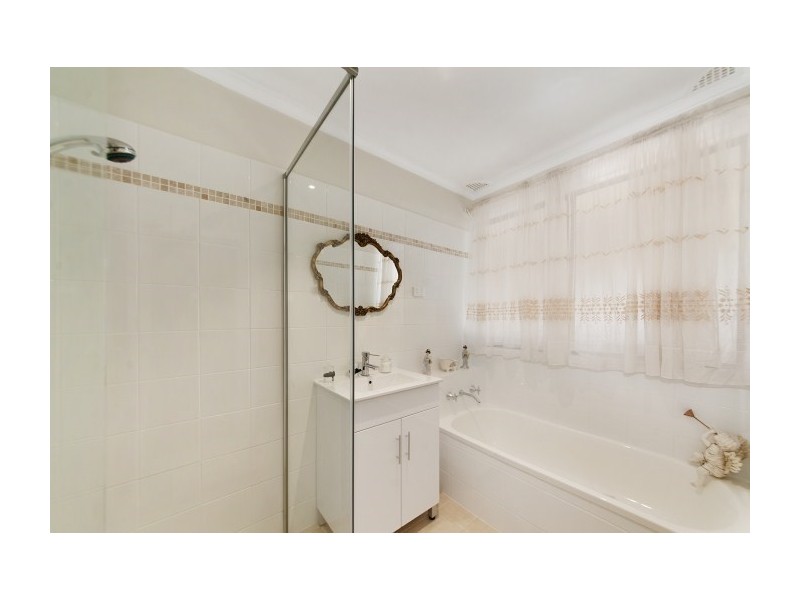 25 Holly Avenue, Chipping Norton NSW 2170