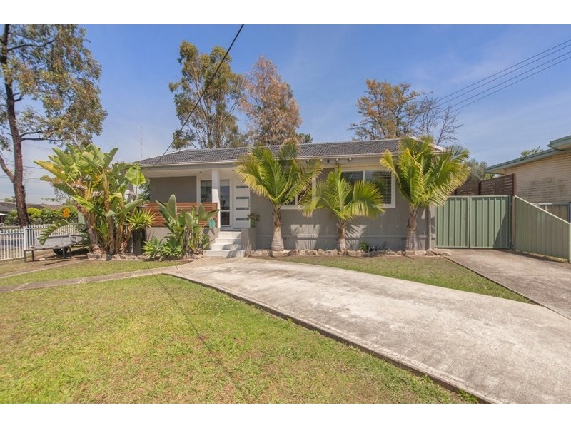 29 Hillview Parade, Lurnea NSW 2170