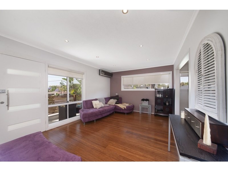 29 Hillview Parade, Lurnea NSW 2170