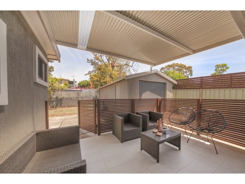 29 Hillview Parade, Lurnea NSW 2170