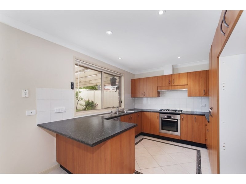 8 Applegum Place, Prestons NSW 2170