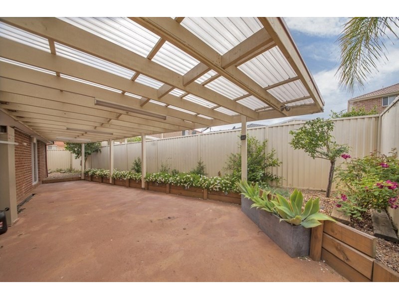 8 Applegum Place, Prestons NSW 2170