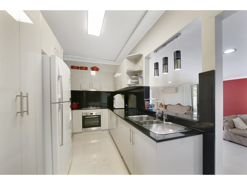 30 Lions Avenue, Lurnea NSW 2170