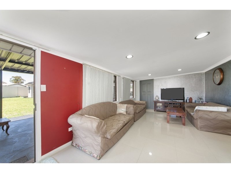 30 Lions Avenue, Lurnea NSW 2170