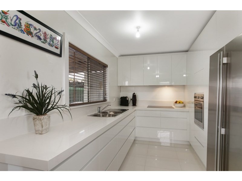 1 O’Neile Crescent, Lurnea NSW 2170