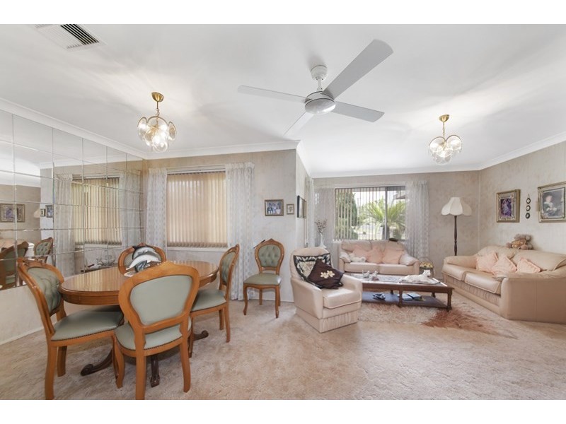 9 Bungarra Crescent, Chipping Norton NSW 2170