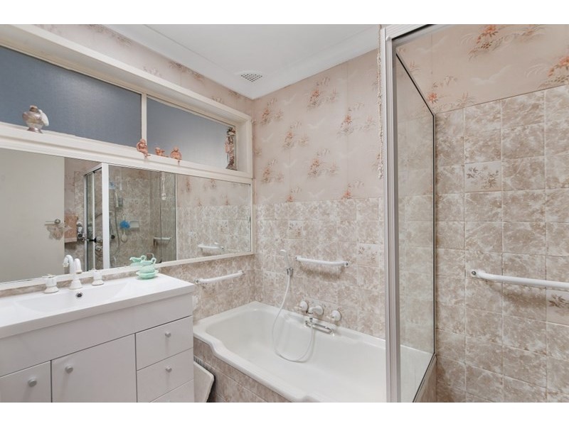 9 Bungarra Crescent, Chipping Norton NSW 2170