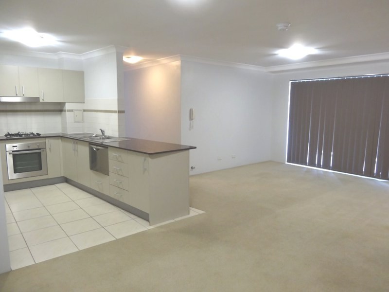 18/16-18 Bigge Street, Liverpool NSW 2170