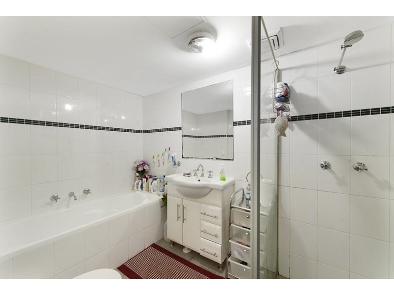 1/17-19 Northumberland Street, Liverpool NSW 2170