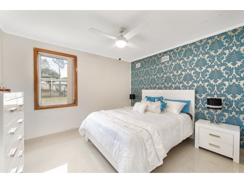 23 Facey Crescent, Lurnea NSW 2170