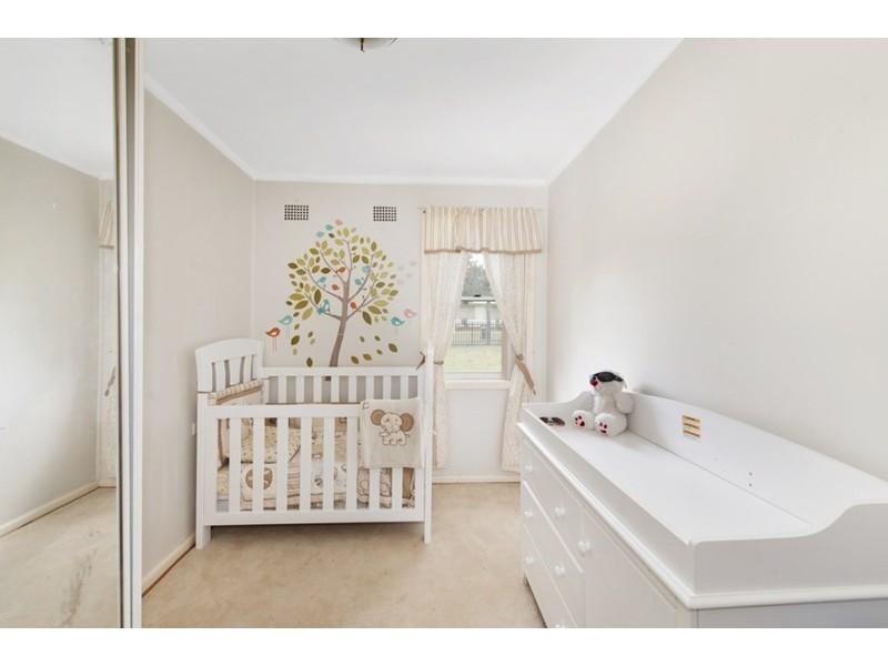 23 Facey Crescent, Lurnea NSW 2170