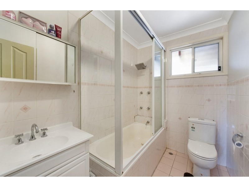 23 Facey Crescent, Lurnea NSW 2170