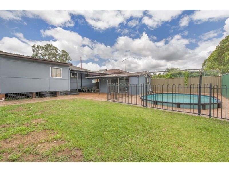 23 Facey Crescent, Lurnea NSW 2170