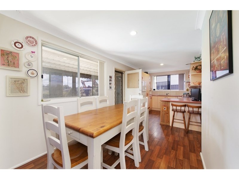 32 Gal Crescent, Moorebank NSW 2170