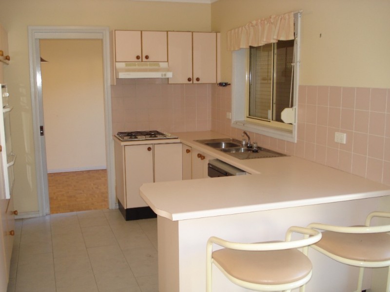 Edensor Park NSW 2176