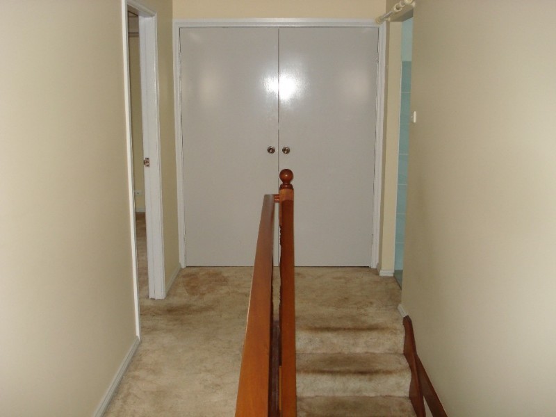 Edensor Park NSW 2176