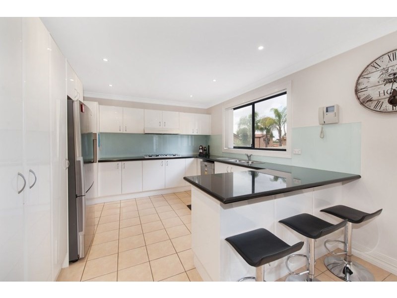 75 Kendall Drive, Casula NSW 2170