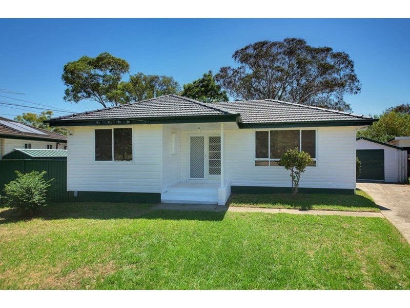 17 Facey Crescent, Lurnea NSW 2170