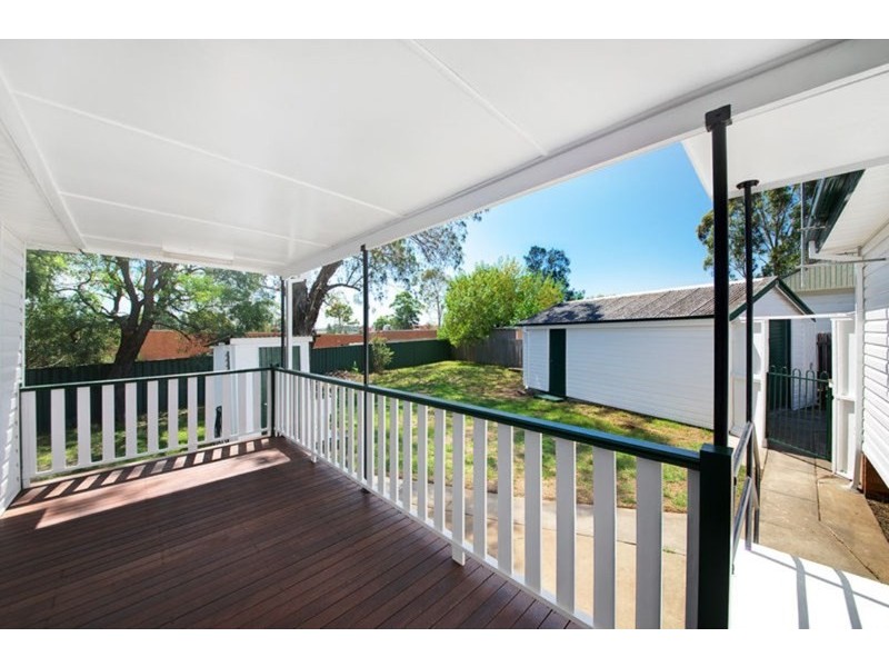 17 Facey Crescent, Lurnea NSW 2170