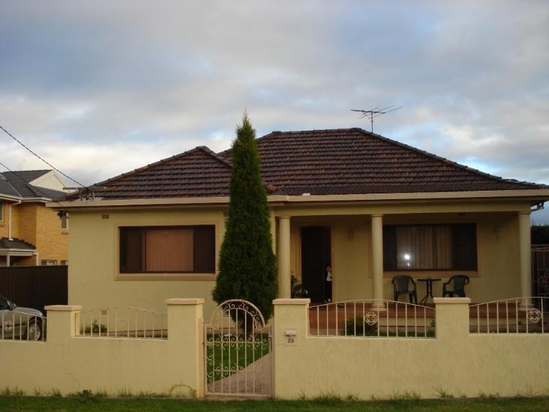 28 William Street, Lurnea NSW 2170