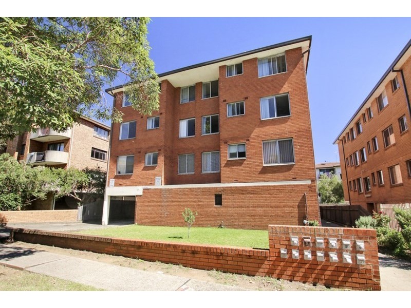 1/41 Castlereagh Street, Liverpool NSW 2170