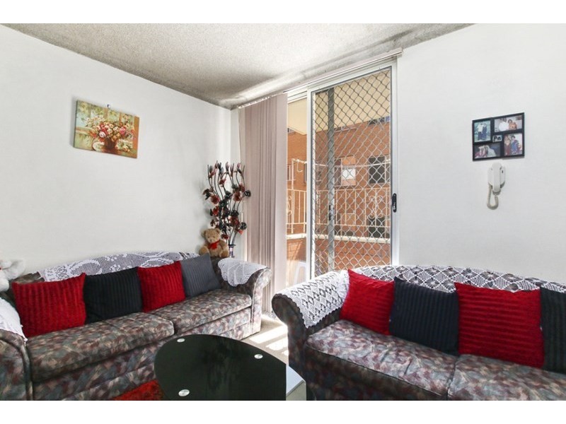 1/41 Castlereagh Street, Liverpool NSW 2170