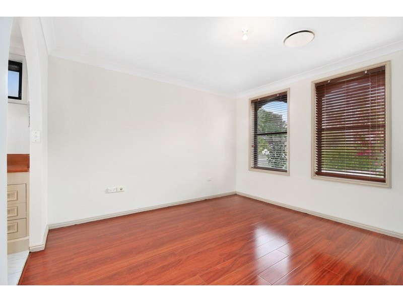 60 Woodland Crescent, Narellan NSW 2567