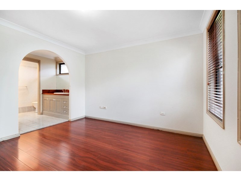 60 Woodland Crescent, Narellan NSW 2567