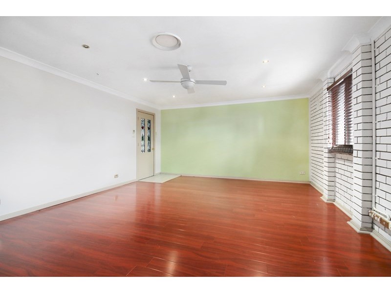 60 Woodland Crescent, Narellan NSW 2567