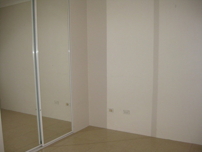 6/49 Bathurst Street, Liverpool NSW 2170