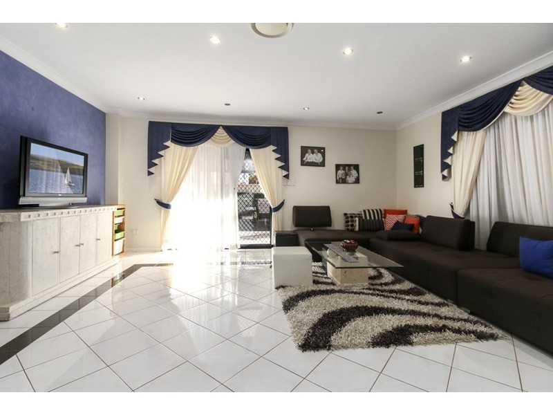 83 Horningsea Park Drive, Horningsea Park NSW 2171