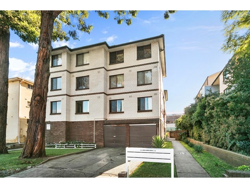 1/15-17 Charles Street, Liverpool NSW 2170