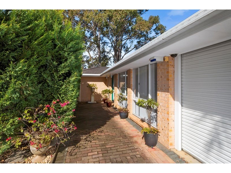 10 White Way, Casula NSW 2170