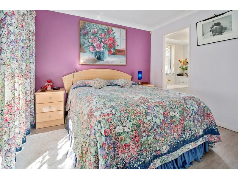 10 White Way, Casula NSW 2170