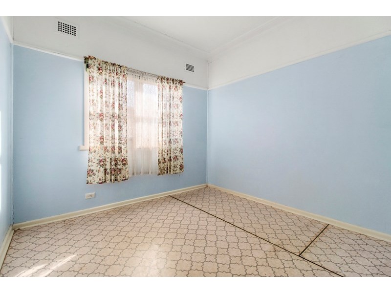 75 Woodlands Road, Liverpool NSW 2170