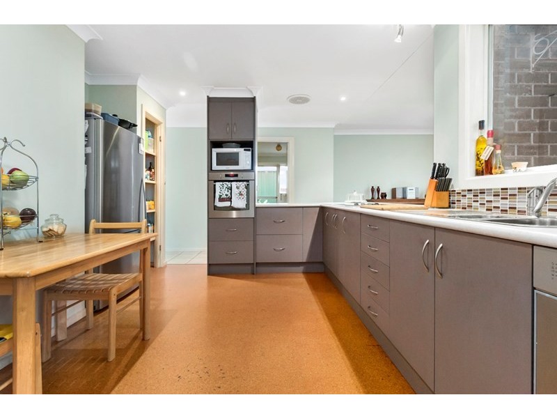 6 Junction Road, Moorebank NSW 2170