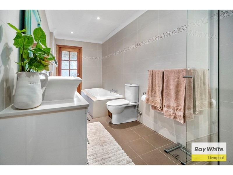 16 Medley Avenue, Liverpool NSW 2170