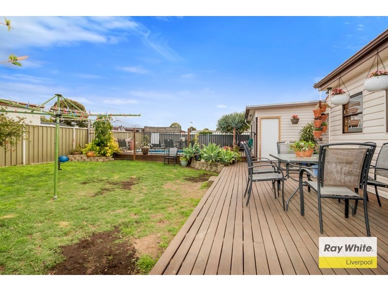 16 Medley Avenue, Liverpool NSW 2170