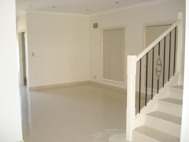 68 Scottsdale Court, West Hoxton NSW 2171