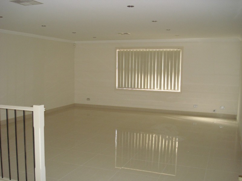 68 Scottsdale Court, West Hoxton NSW 2171