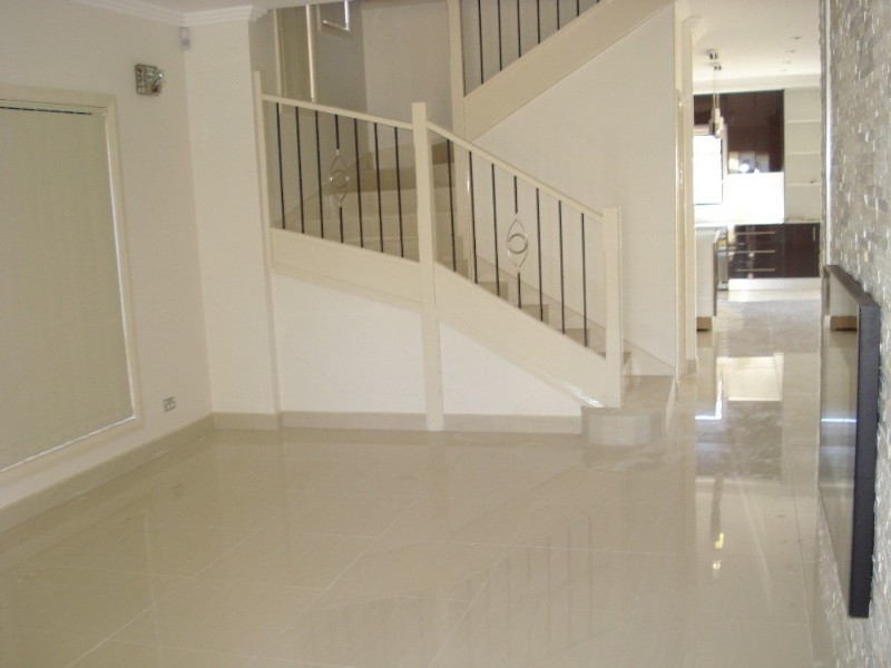 68 Scottsdale Court, West Hoxton NSW 2171